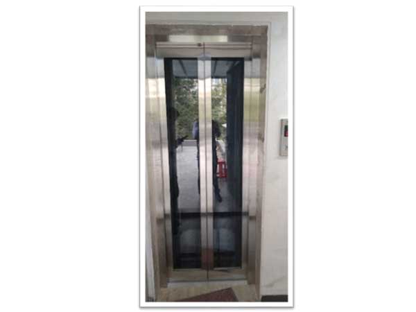 full-glass-vision-automatic-door
